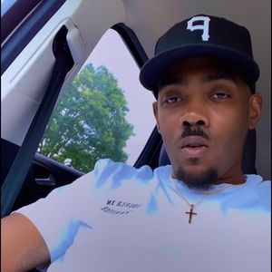 Meet your Posher, Johnathan